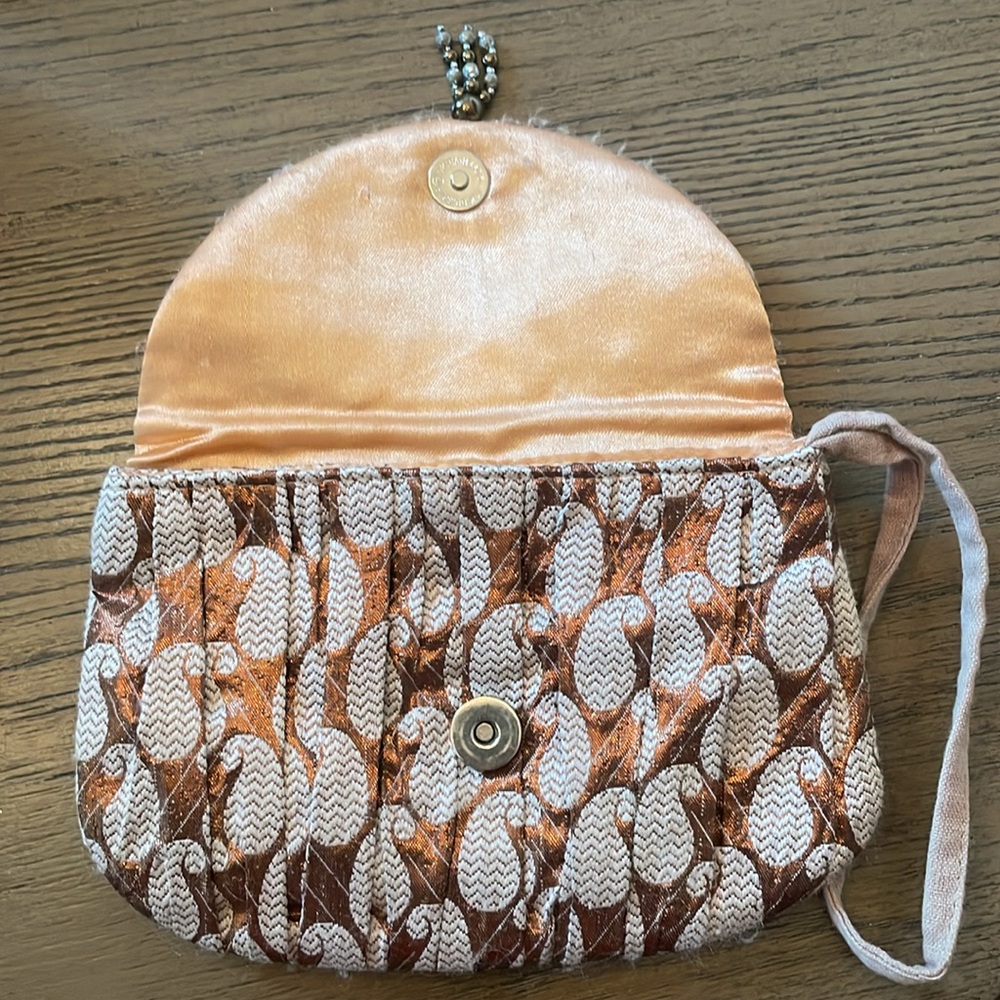 Rose gold beaded clutch - Picture 2 of 3